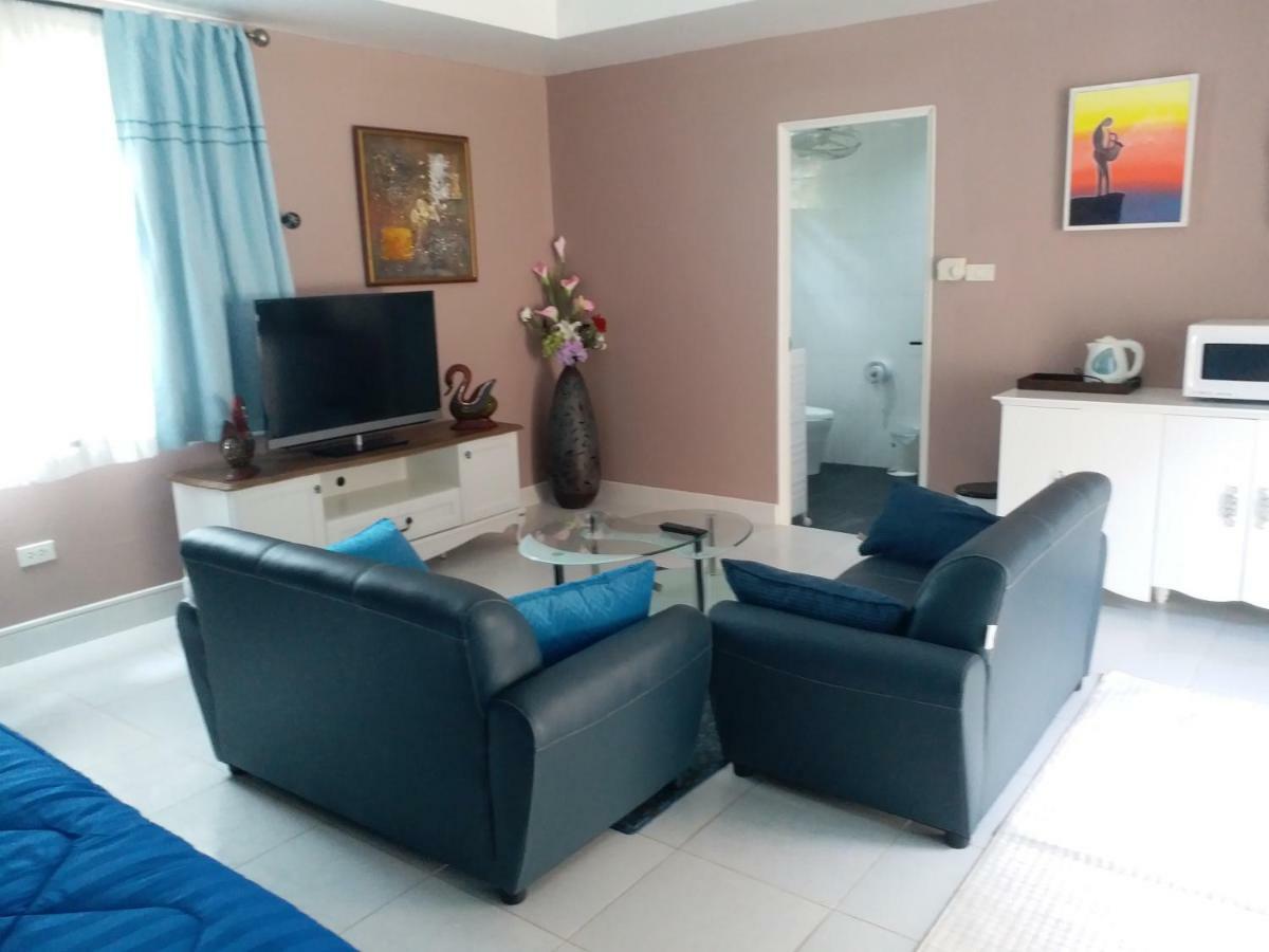 Residence Chez Nous Phuket Rawai Exteriör bild